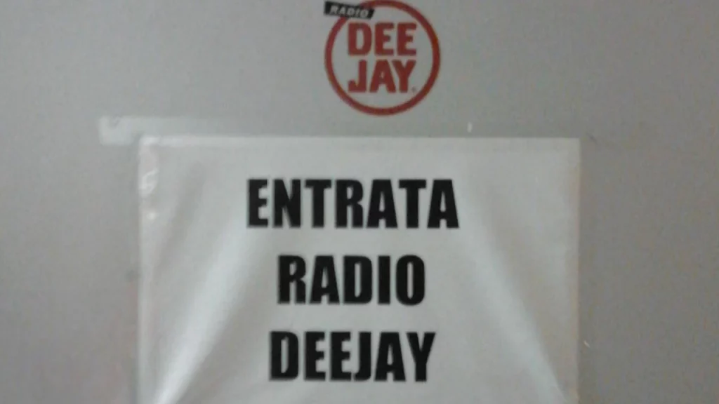porta di radio deejay