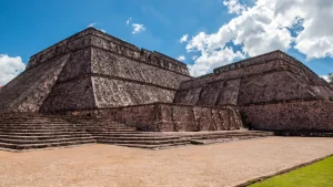 Le differenze possono unire - tempio cultura antica mesicana - immagine creata con l'IA