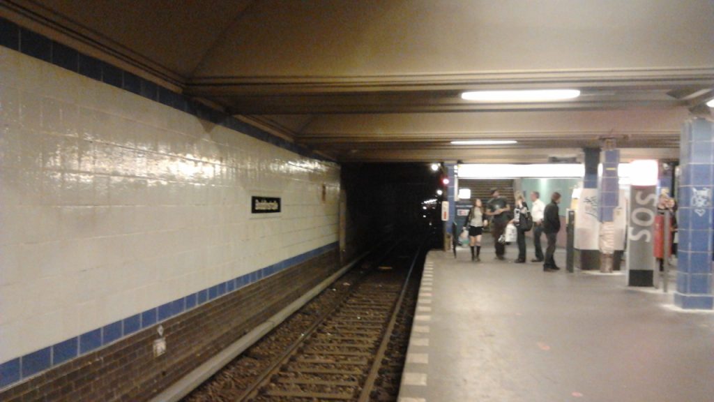 metropolitana di berlino u8 - incontro sulla metro