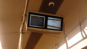 Schermo notizie ubahn Berlino - Foto di Giuseppe Govinda.