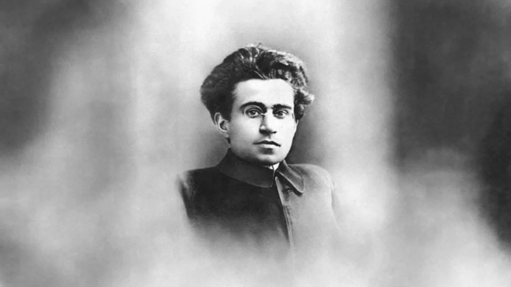 Odio il capodanno - Foto di Antonio Gramsci modificata con l'IA.